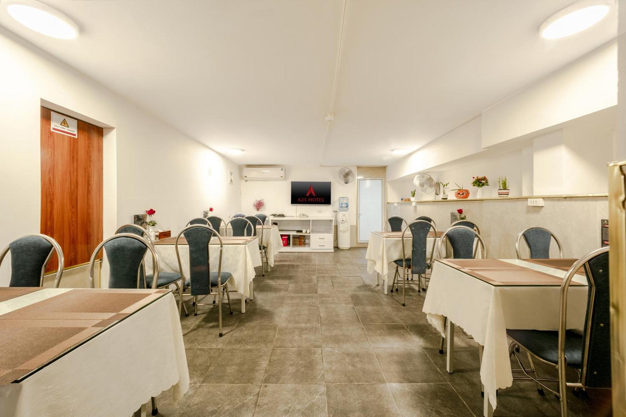 A25 Hotel - 46 Chau Long Ханой Экстерьер фото