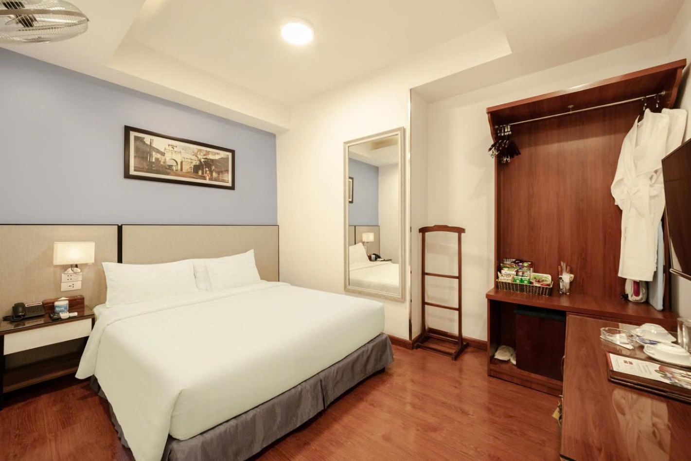A25 Hotel - 46 Chau Long Ханой Экстерьер фото