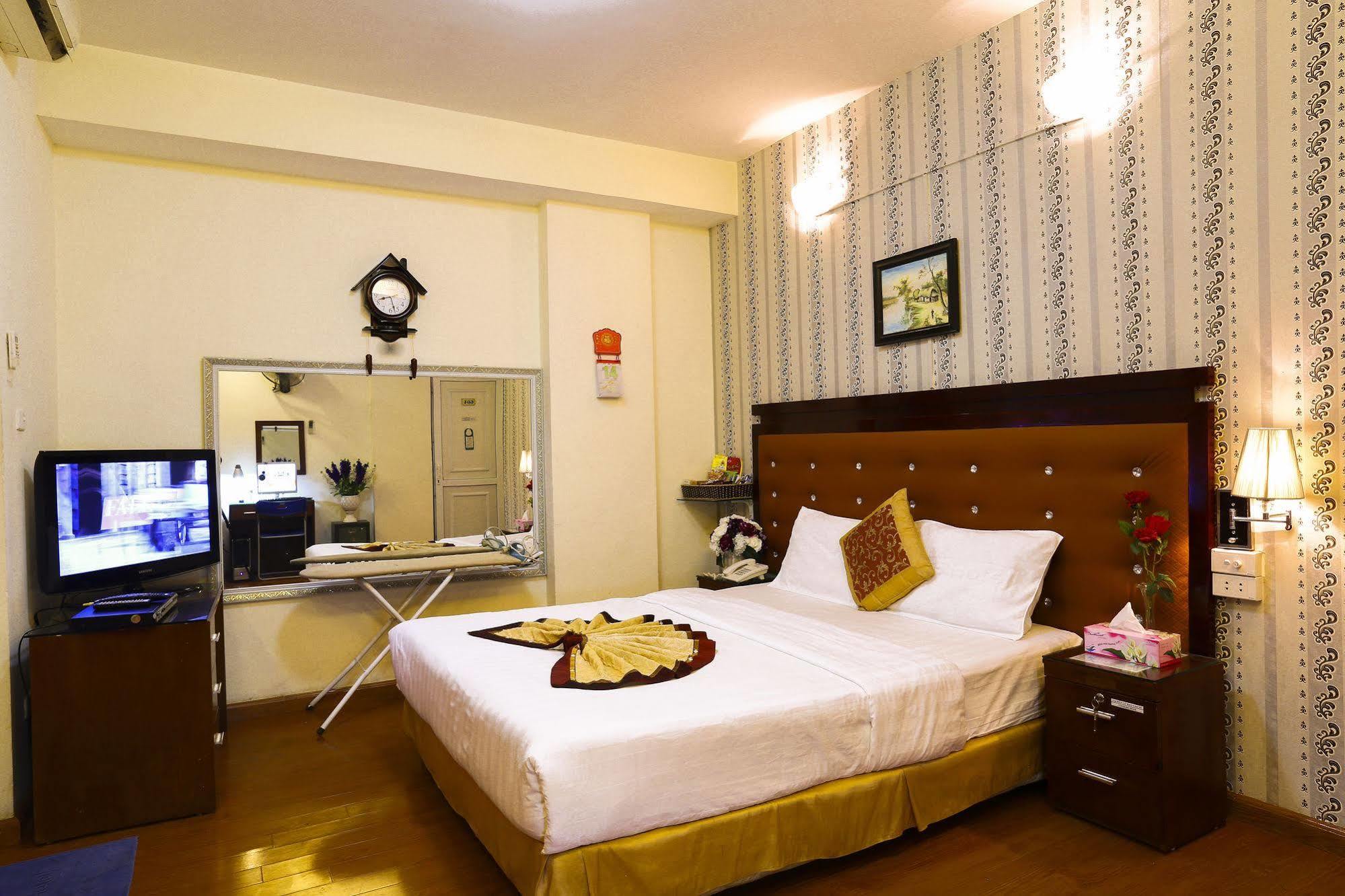 A25 Hotel - 46 Chau Long Ханой Экстерьер фото